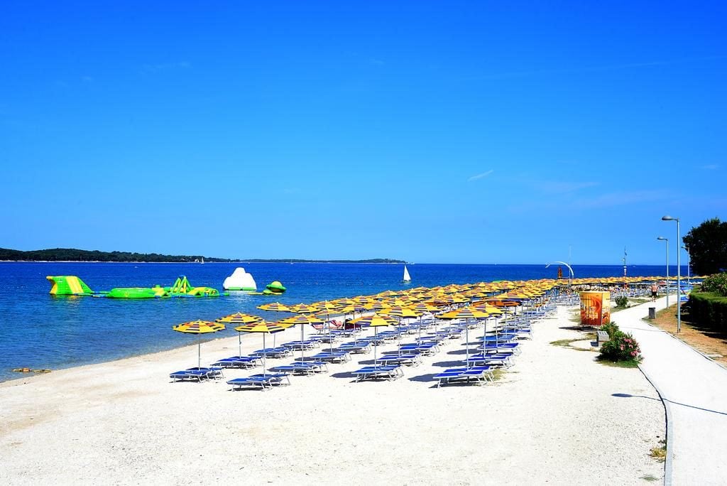 Camping Bi Village